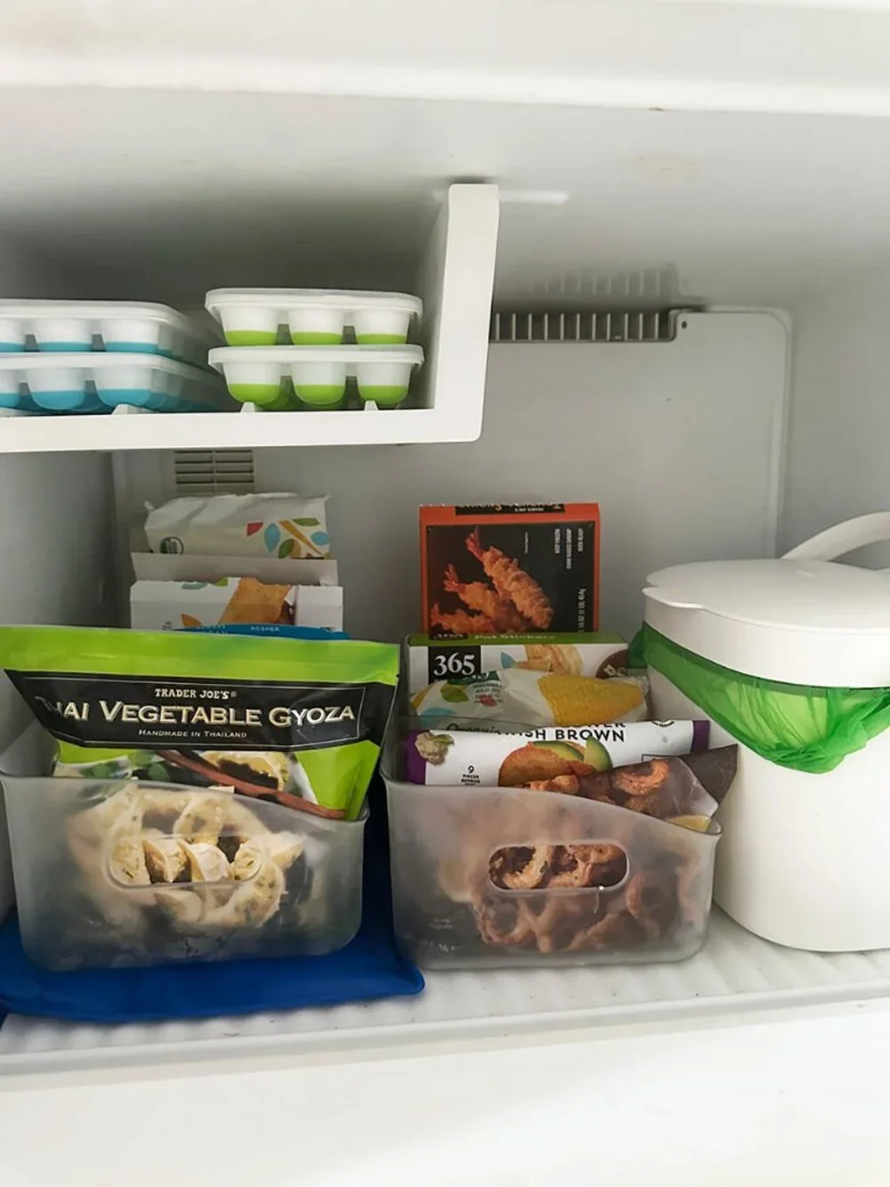 Freezer Organizer BPA-Free with Adjustable Dividers and Handle NWOT